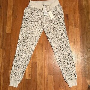 Women’s BNWT Z Supply Lue Bella soft joggers Size XS